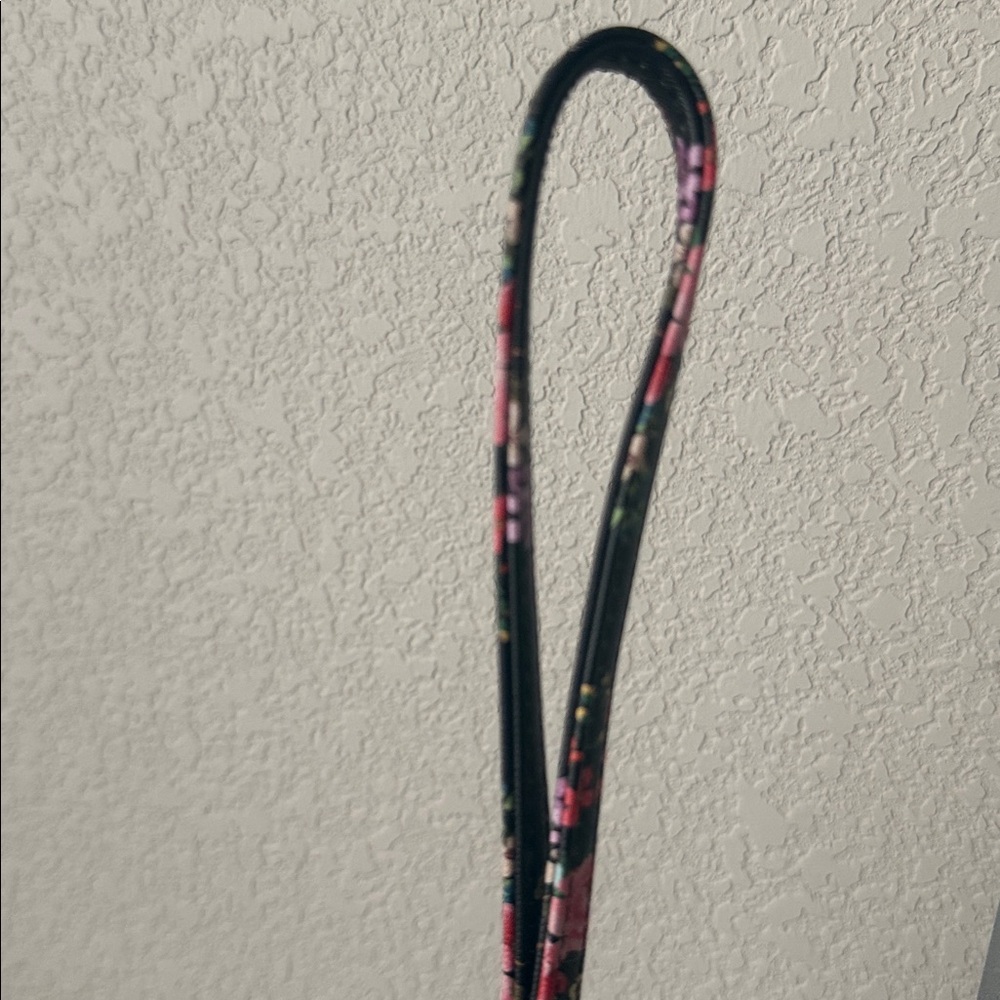 Steve Madden Black Floral Wristlet - Picture 5 of 11